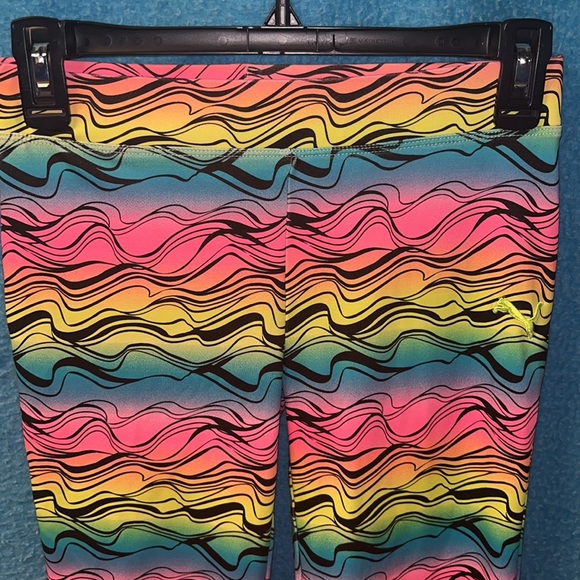 - Girls XL PUMA leggings - Picture 2 of 3